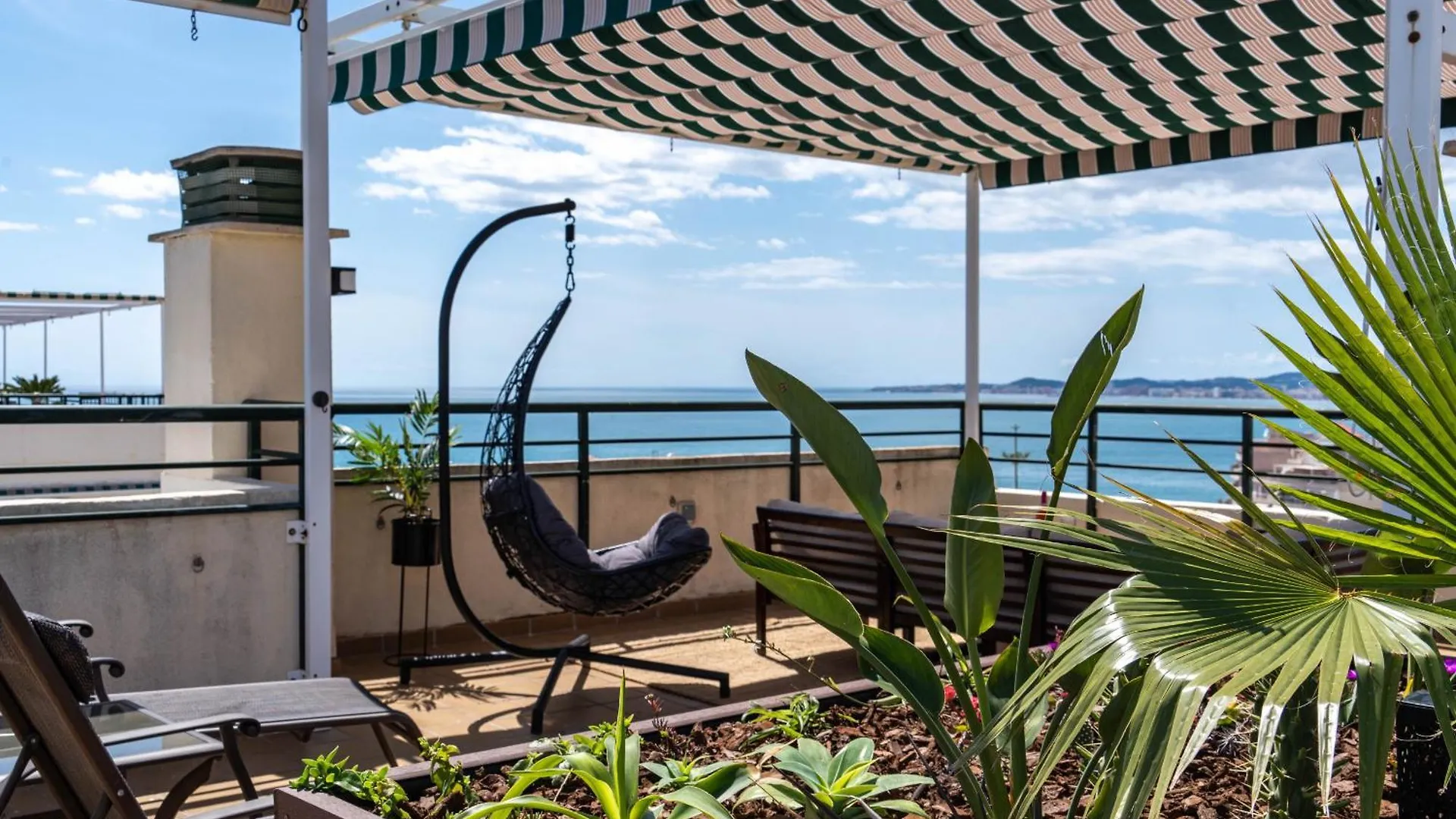 Terrace Of Paradise, 3 Bed Duplex, Bbq, Views, Pool, Parking ベナルマデナ アパート