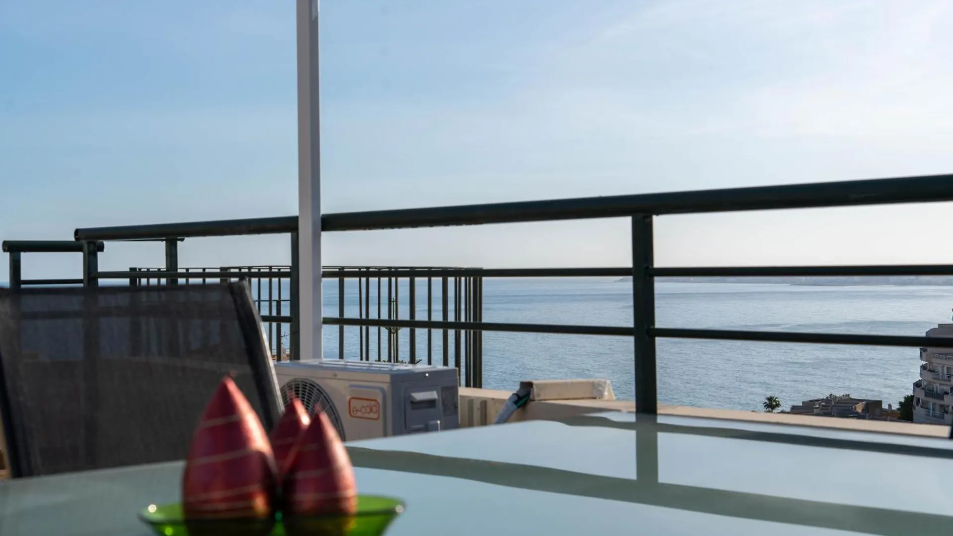 Terrace Of Paradise, 3 Bed Duplex, Bbq, Views, Pool, Parking ベナルマデナ