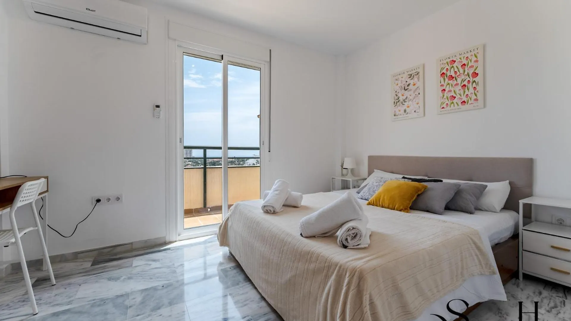 アパート Terrace Of Paradise, 3 Bed Duplex, Bbq, Views, Pool, Parking ベナルマデナ スペイン