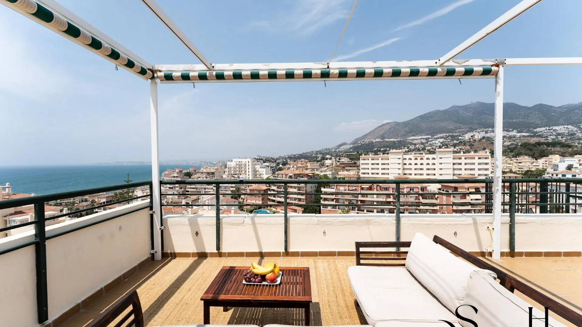 Terrace Of Paradise, 3 Bed Duplex, Bbq, Views, Pool, Parking ベナルマデナ 0*,